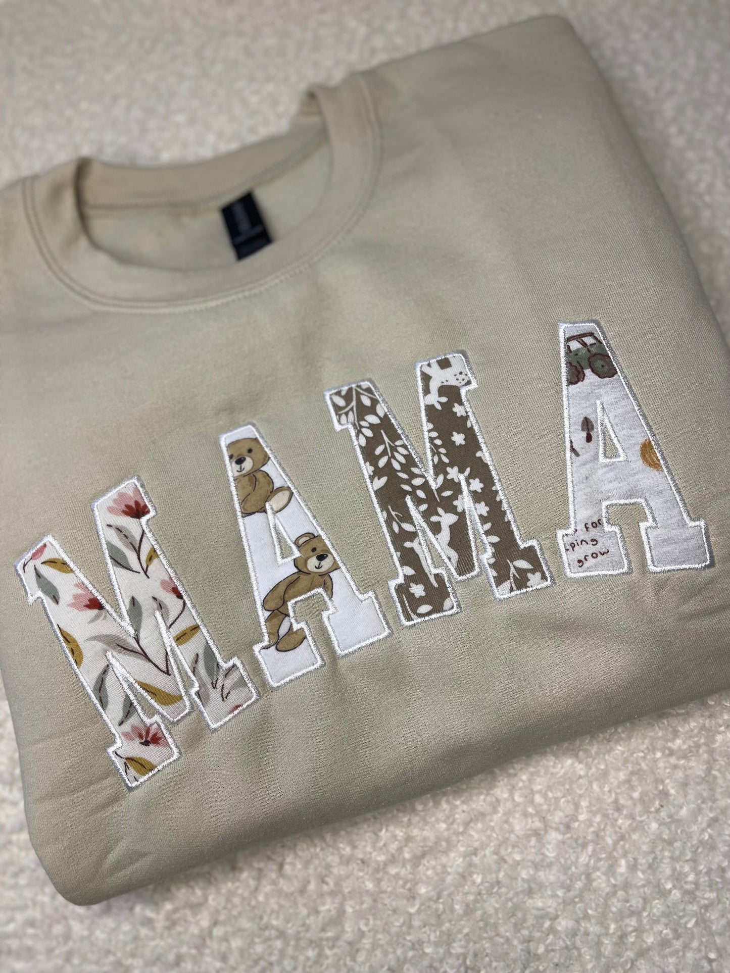 MAMA/MOM Embroidered Applique Keepsake Crewneck Sweatshirt