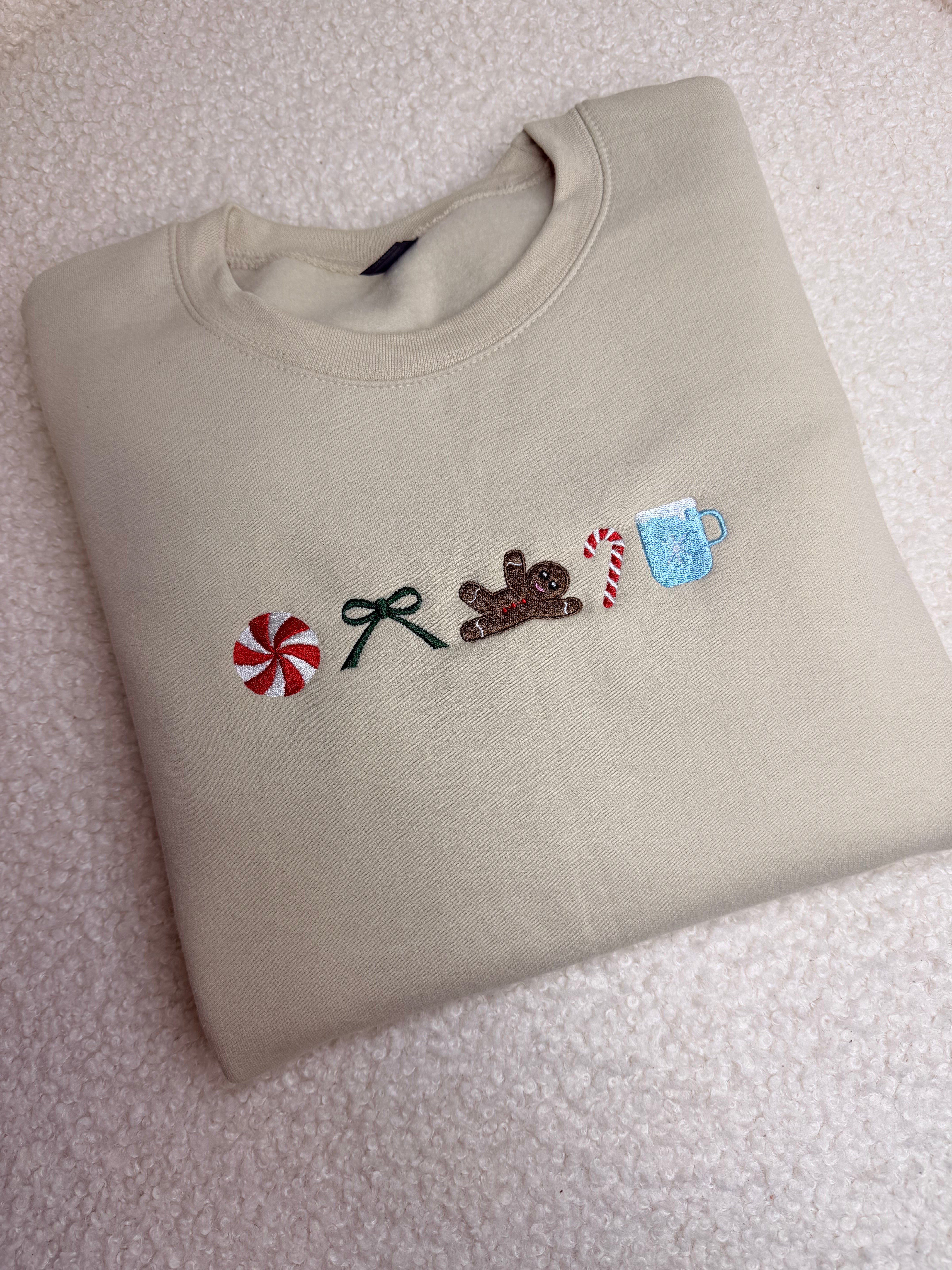 トップス 700FILL Embroidered Small Payment Logo Embroidered Winter Icons Crewneck Sweatshirt – The Timeless Threadz